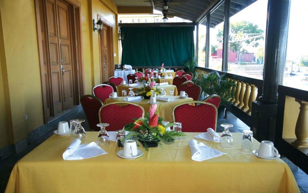 The Wexford Hotel Montego Bay Restaurant bilde